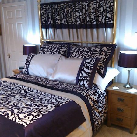 لوستويزيل The Old Chapel B&B الغرفة الصورة