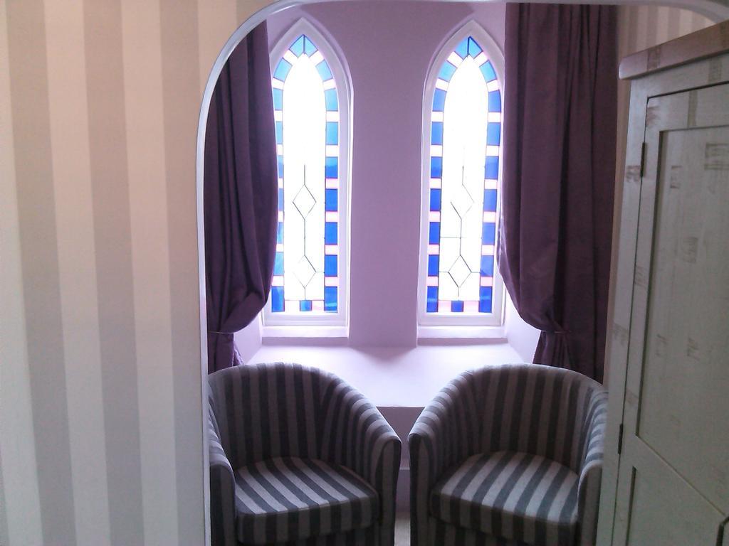 لوستويزيل The Old Chapel B&B الغرفة الصورة